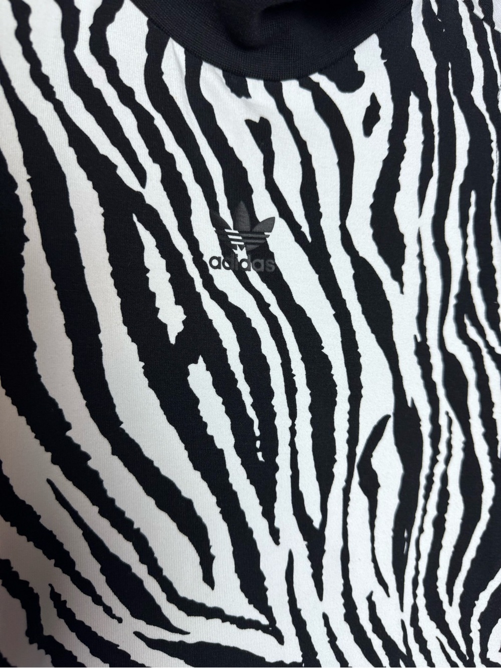 NEW Adidas Animal All Over Dress Small - Picture 5 of 12
